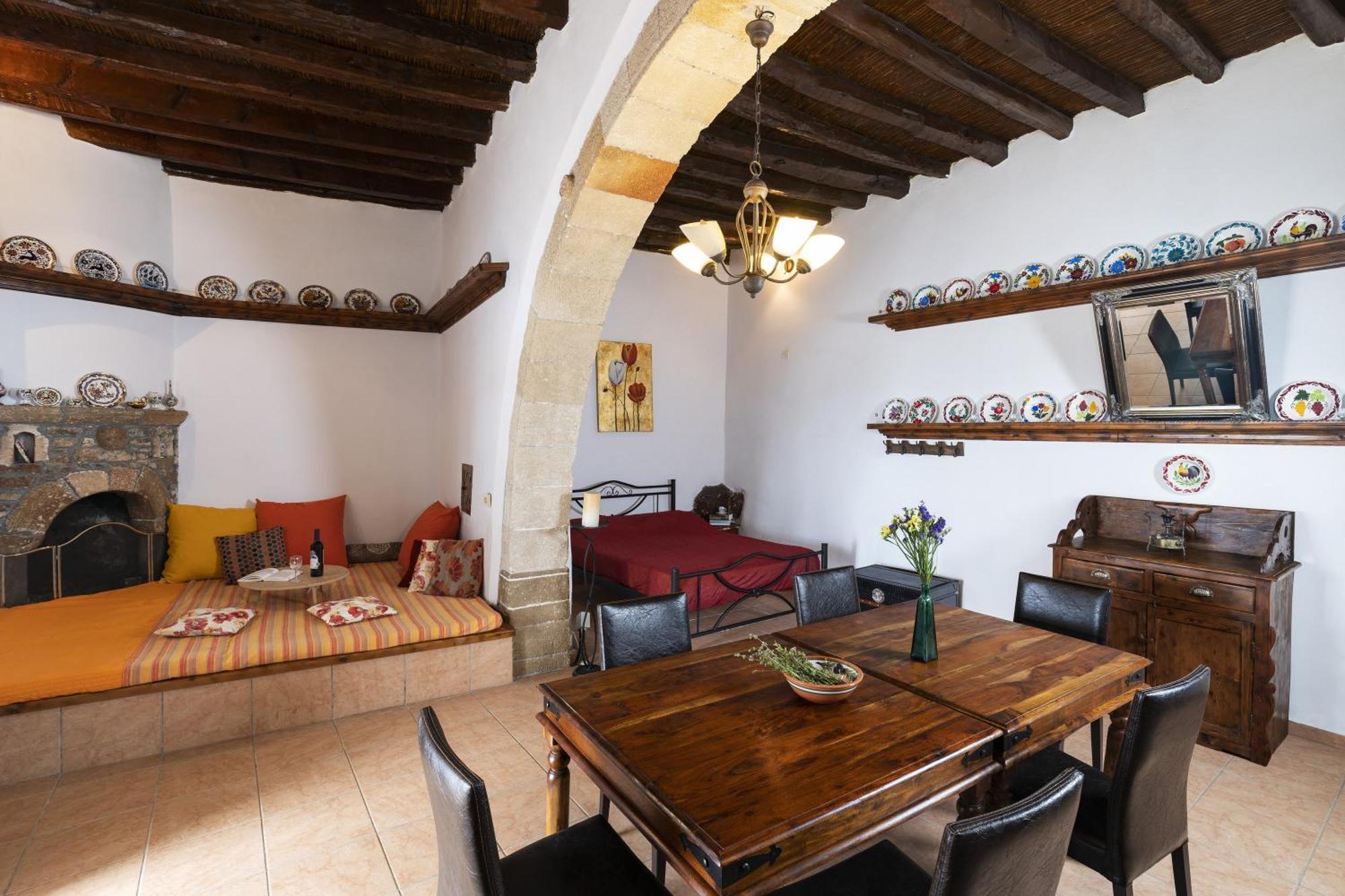 1900s Traditional House In Rhodes *