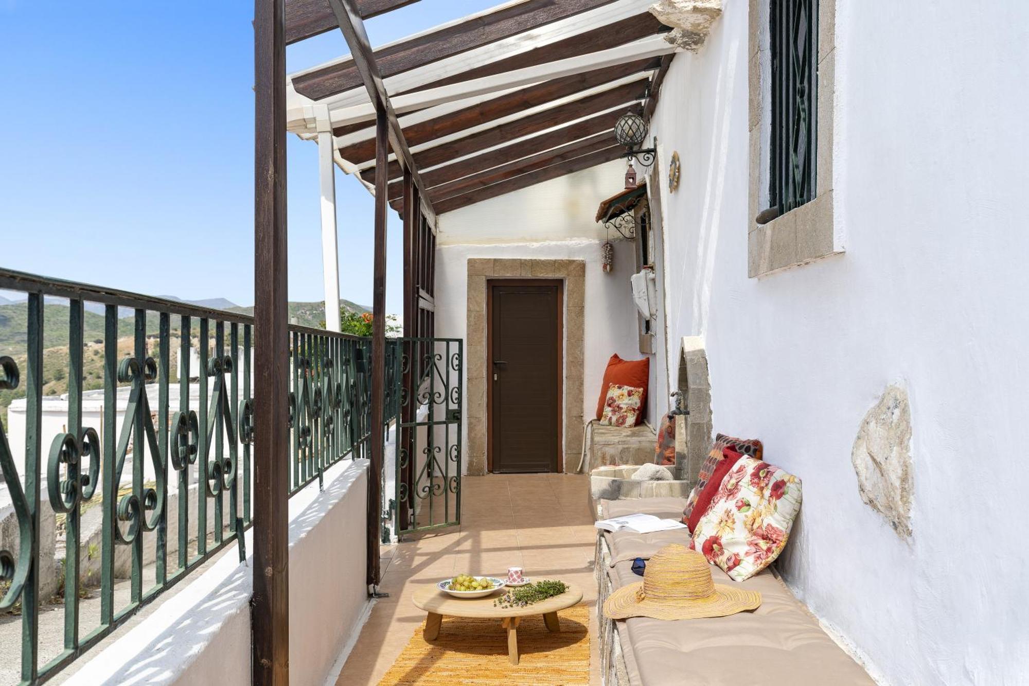 1900s Traditional House In Rhodes Asklipiion