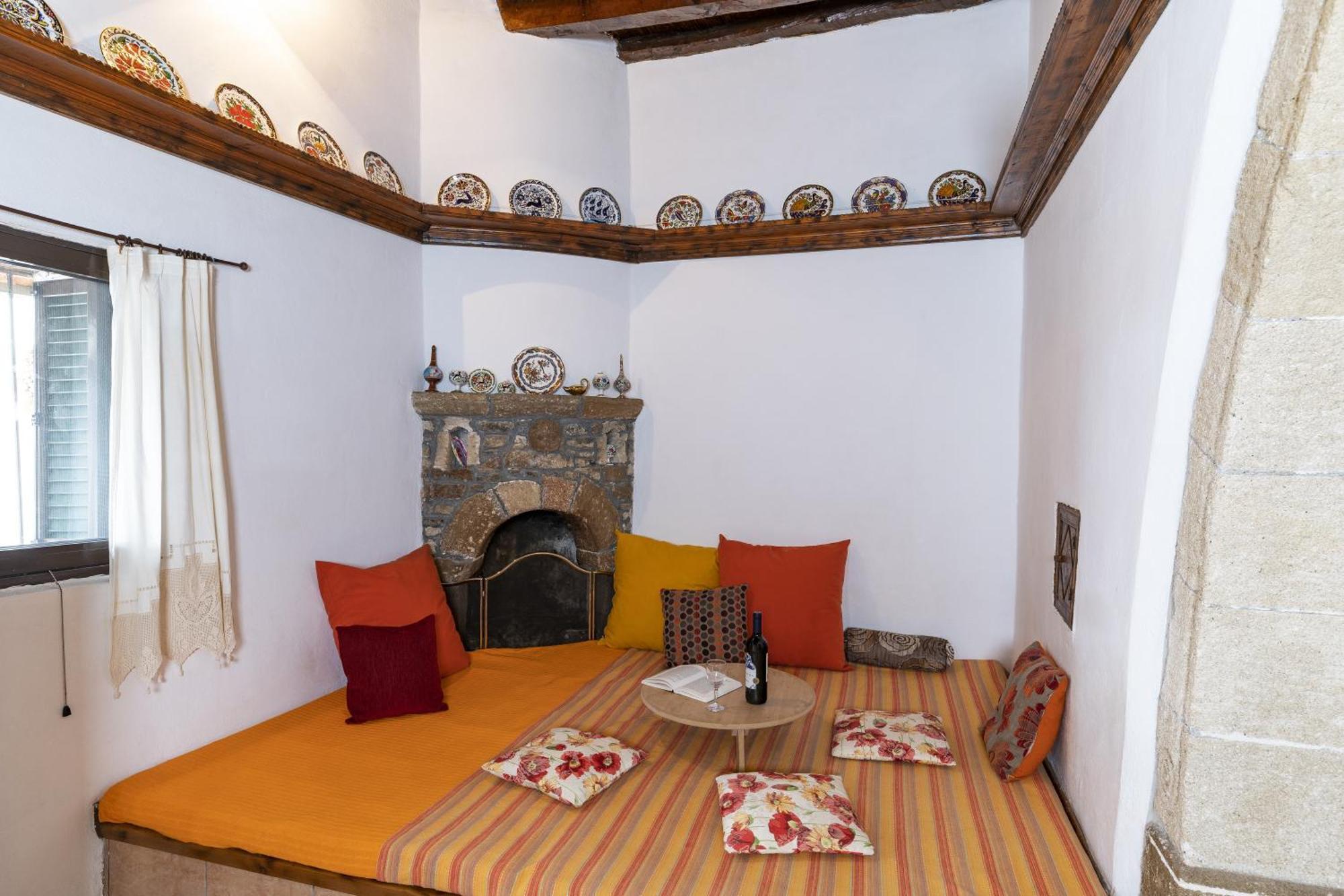 Semesterbostad 1900s Traditional House In Rhodes Asklipiion
